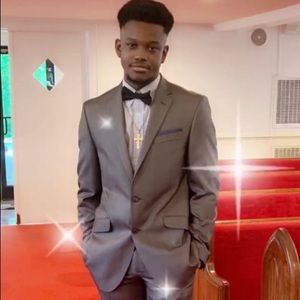 Meet your Posher, Cameron